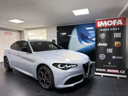 Alfa Romeo Giulia 2.2 JTDm 160k AT8 ZF Sprint *9