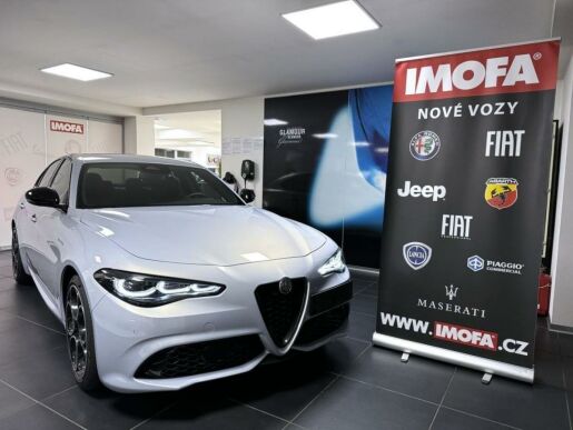 Alfa Romeo Giulia 2.2 JTDm 160k AT8 ZF Sprint *9