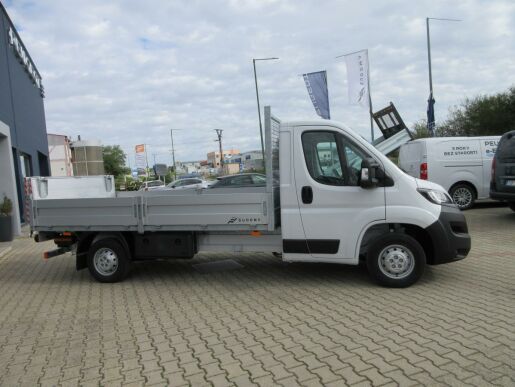 Peugeot Boxer Valník s hydraulickým čelem L3