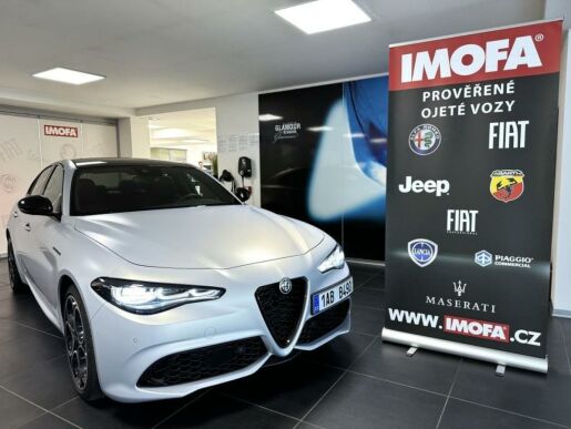 Alfa Romeo Giulia 2.2 JTD 210k AT8 ZF Q4 4x4 Com