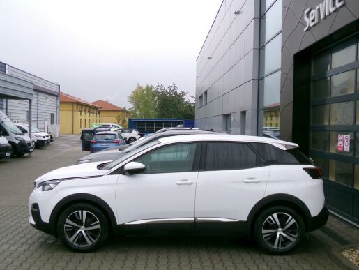 Peugeot 3008 ALLURE+ 1.2 PureTech 96kW AT8