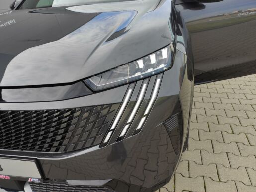 Peugeot 5008 E GT 210k PANORAMA KŮŽE TOP