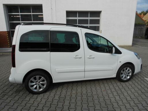 Peugeot Partner Tepee Allure HDI 100k 7 míst 1.maj.