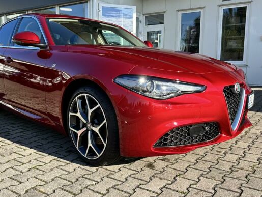 Alfa Romeo Giulia 2.0i 200k TI