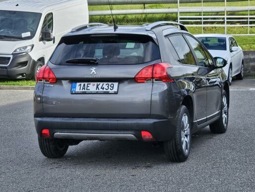 Peugeot 2008 1.2 PT 82 STYLE MAN5