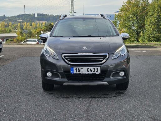 Peugeot 2008 1.2 PT 82 STYLE MAN5