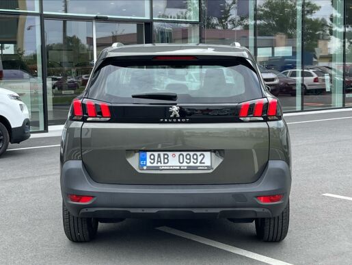 Peugeot 5008 2,0 BlueHDi  Active Navi