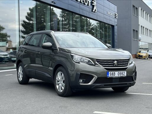 Peugeot 5008 2,0 BlueHDi  Active Navi