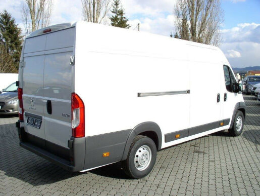 Peugeot Boxer 2,2 Furgon 4350 L4H2 2.2 BHDi 165k