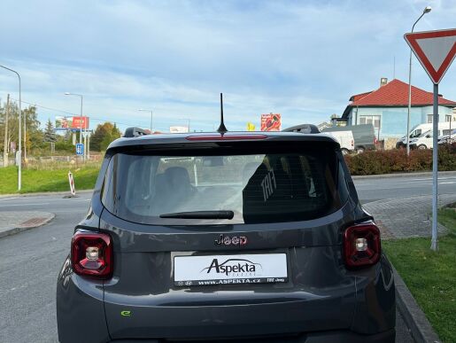 Jeep Renegade Summit 1.5 Turbo E-hybrid 130k