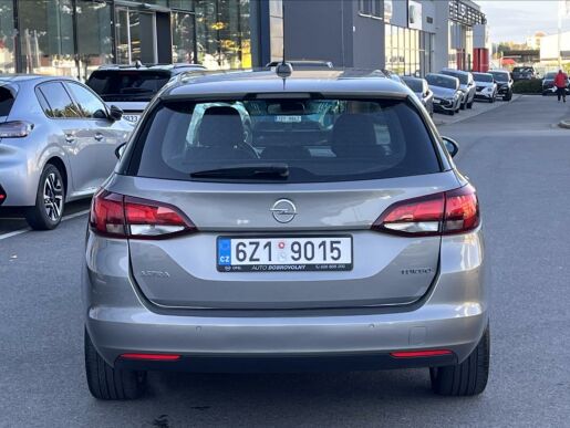 Opel Astra 1,4 Turbo 110 kW!  Dynamic ČR