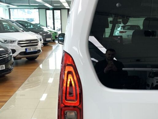 Citroën Berlingo VAN XL Profi1.5BHDi 130 EAT8 SHINE