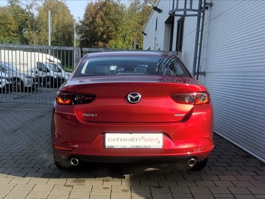 Mazda 3 2,0 Skyactiv-G122k 6MAN 4x2  SDN Plus