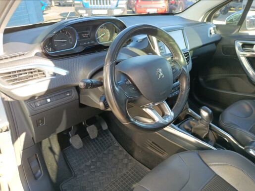 Peugeot 2008 1,6 ALLURE 1.6 HDi 92k, ČR, 1.maj.