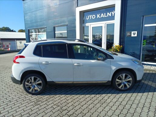 Peugeot 2008 1,6 ALLURE 1.6 HDi 92k, ČR, 1.maj.