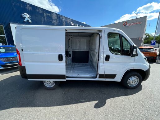 Peugeot Boxer 3000 L1H1 2,2 HDi 120k MAN6