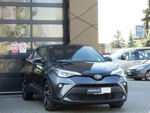 Toyota C-HR STYLE 1.8 HYBRID 122k