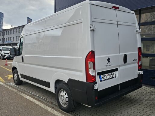 Peugeot Boxer FURGON L2H2 2.2 BlueHDI 140k MAN6