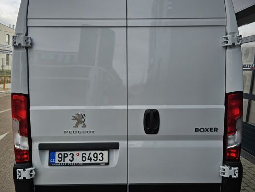 Peugeot Boxer FURGON L2H2 2.2 BlueHDI 140k MAN6