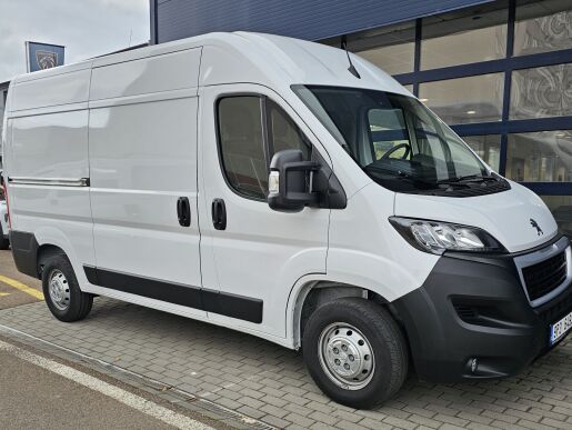 Peugeot Boxer FURGON L2H2 2.2 BlueHDI 140k MAN6