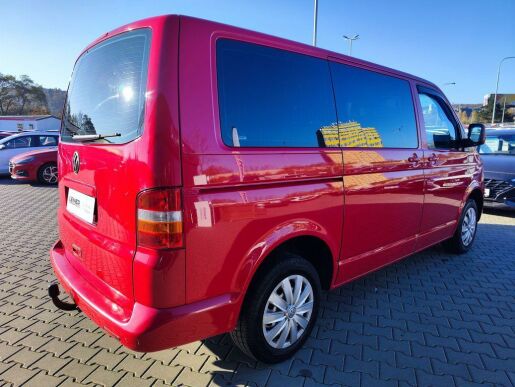 Volkswagen Transporter 1.9 TDi/75kW 7.míst-Tažné