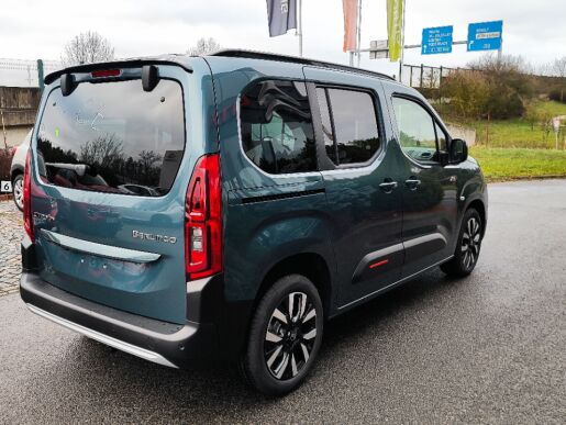 Citroën Berlingo osobní MAX 1.5BlueHDI 130k S&S EAT8 paket XTR+paket střecha MODUTOP