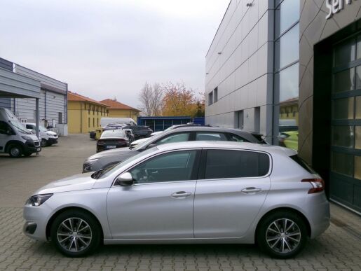 Peugeot 308 ALLURE+ 1,6 BlueHDi 74kW