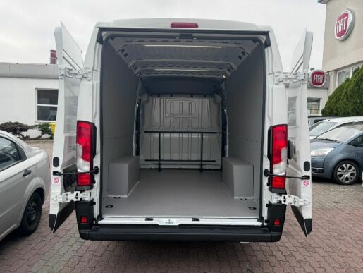 Fiat Ducato 2,2 140k L4H2 6 míst - sklad