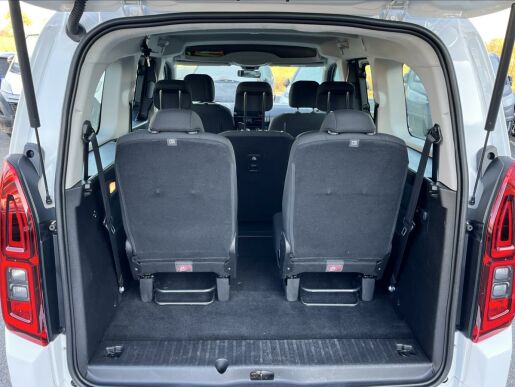 Opel Combo 1,2 PT 110k 7 Míst Záruka