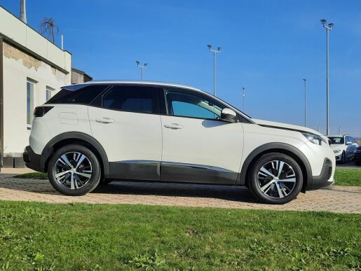 Peugeot 3008 ALLURE 1,5 BHDI 130k M6