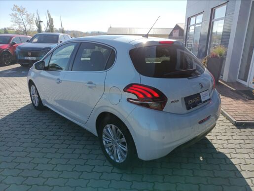 Peugeot 208 1,2 GT-Line 1.2T / EAT6