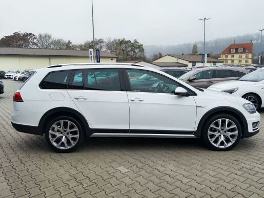 Volkswagen Golf 2.0 TDI/135kW Alltrack DSG 4x4