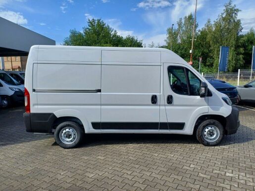 Peugeot Boxer 3300 L2H2 120k Zpneu zdarma