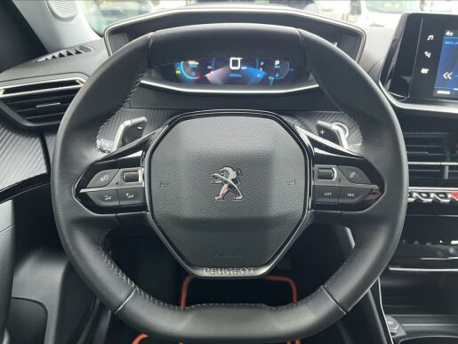 Peugeot 2008 1,2 PureTech  Allure Pack EAT8