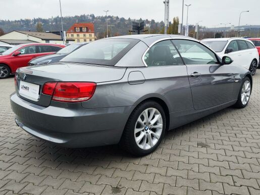 BMW Řada 3 3.0i/160kW 325i Cabrio