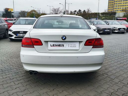 BMW Řada 3 3.0/180kW 330d Coupe