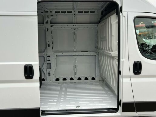 Fiat Ducato 2.2 M-Jet L3H2 140k Maxi