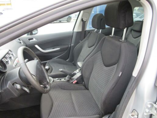 Peugeot 308 SW PREMIUM 1.6 HDi 110k