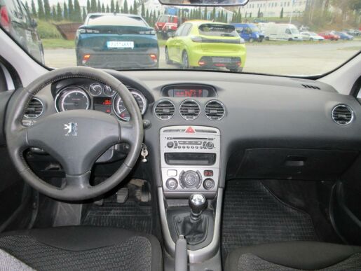 Peugeot 308 SW PREMIUM 1.6 HDi 110k