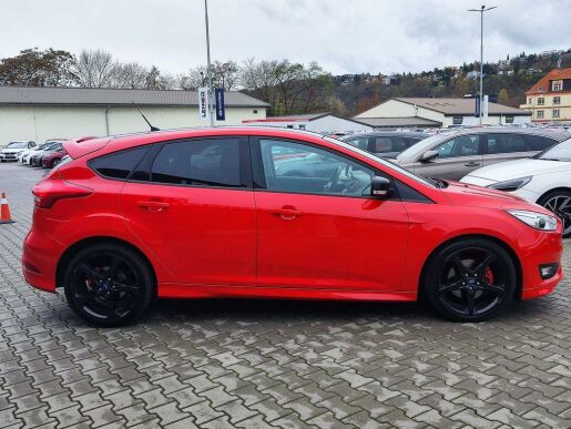 Ford Focus 1.5 Ecoboost Titanium