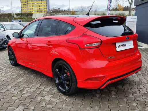 Ford Focus 1.5 Ecoboost Titanium