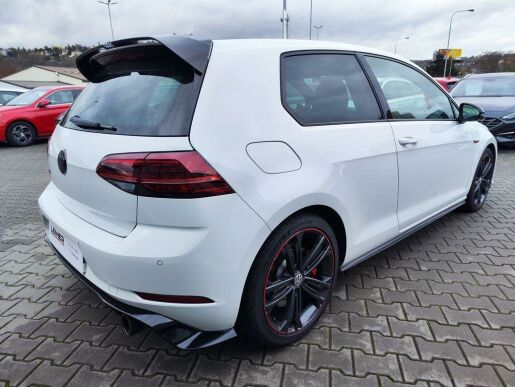 Volkswagen Golf 2.0 TSI/180kW GTI Performance