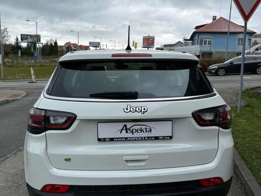 Jeep Compass Altitude 1.5 Turbo e-Hybrid 130k