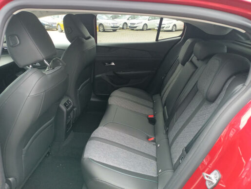 Peugeot 408 AllurePack1.2 PT130k EAT8