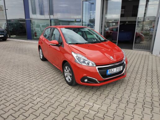 Peugeot 208 ACTIVE 1.2 82k ZIMÁKY SERVISKA