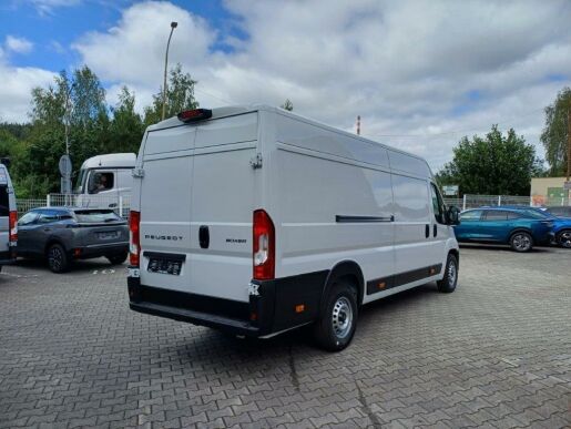 Peugeot Boxer Furgon L4H2 2.2 BlueHDi 180k