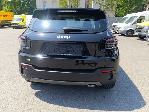 Jeep Avenger Longitude 1,2 e-Hybrid automat