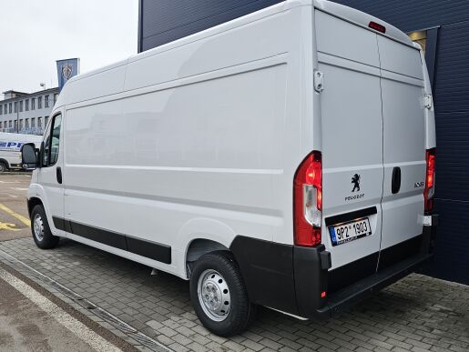 Peugeot Boxer FURGON L3H2 2.2 BlueHDI 140k MAN6