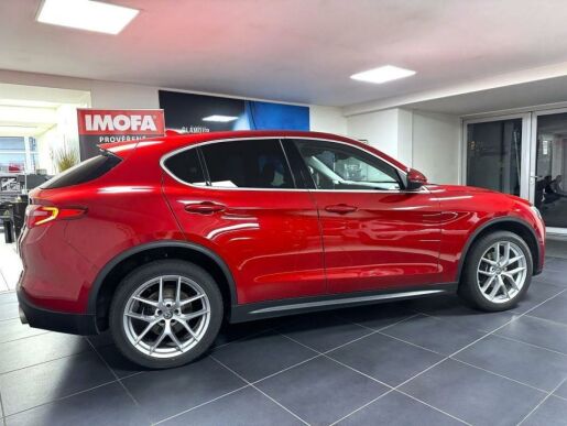 Alfa Romeo Stelvio 2.0T 280k AT8 ZF Q4 4x4 First