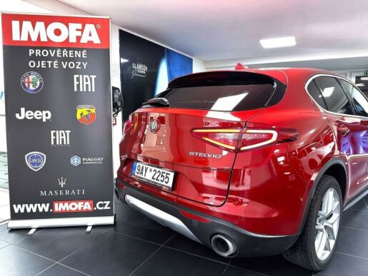 Alfa Romeo Stelvio 2.0T 280k AT8 ZF Q4 4x4 First